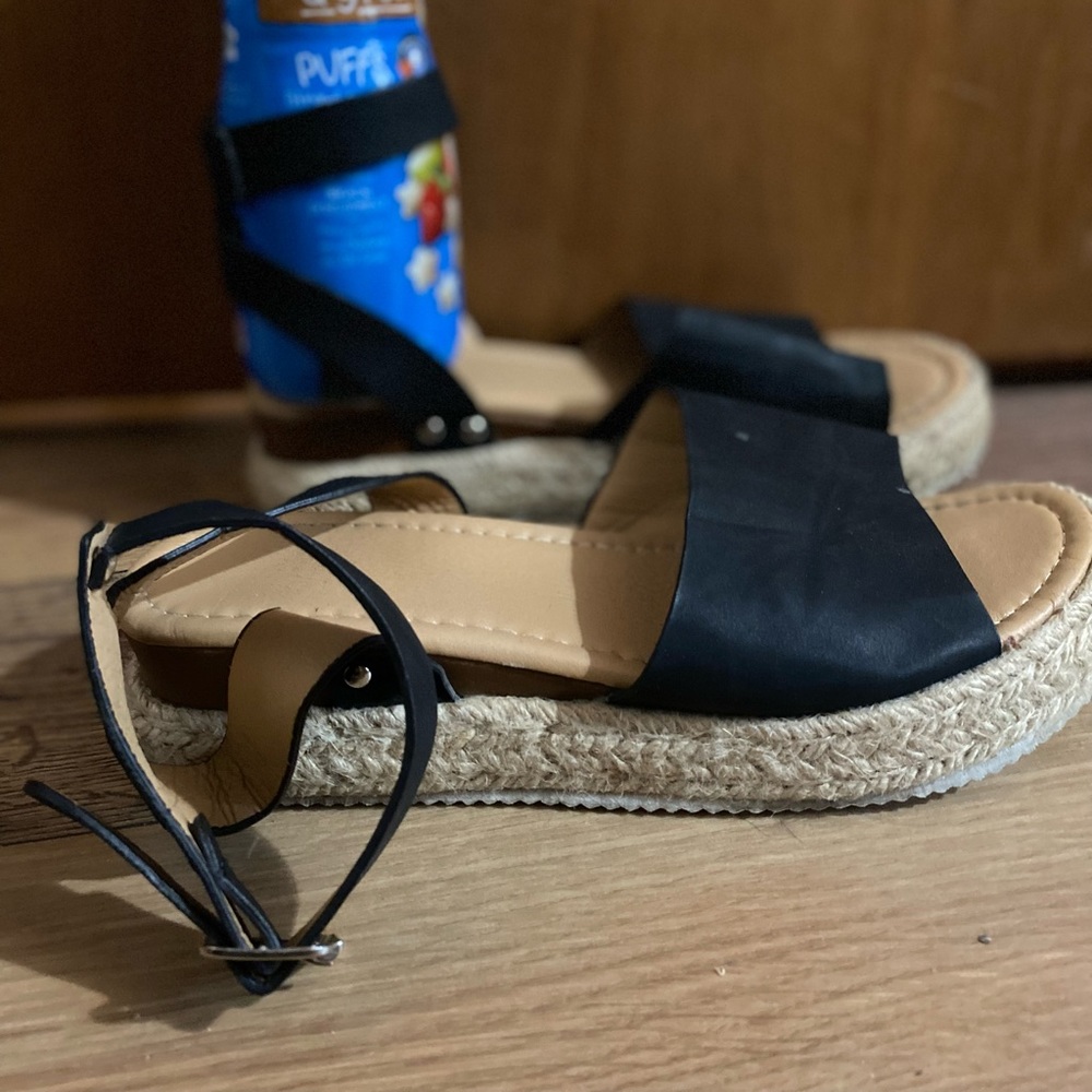 Women’s platform sandals